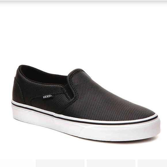 black slip on womens vans